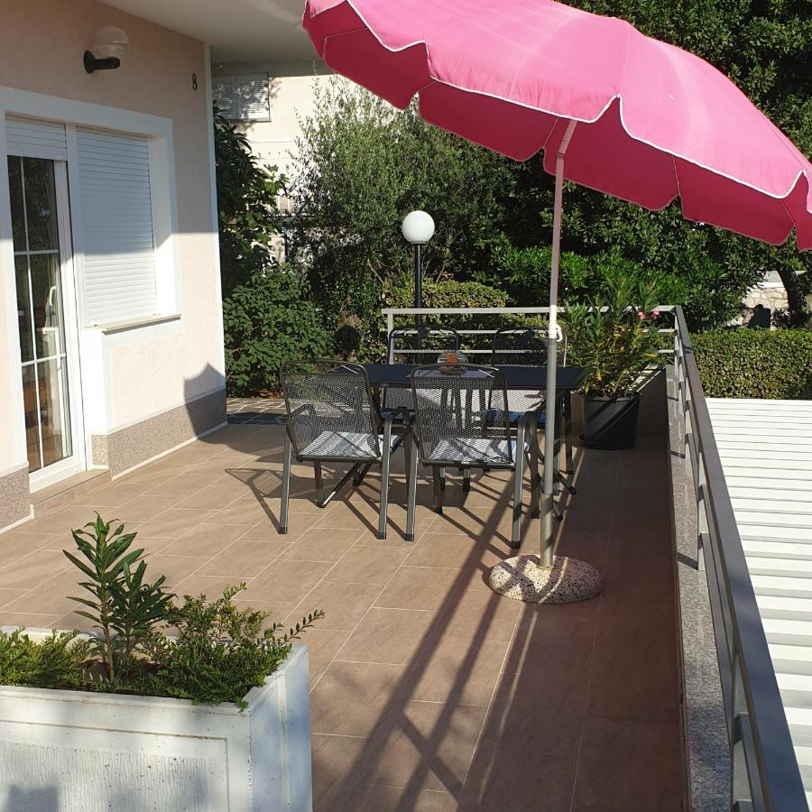 Apartment Sara ซริกเวนิซา ภายนอก รูปภาพ
