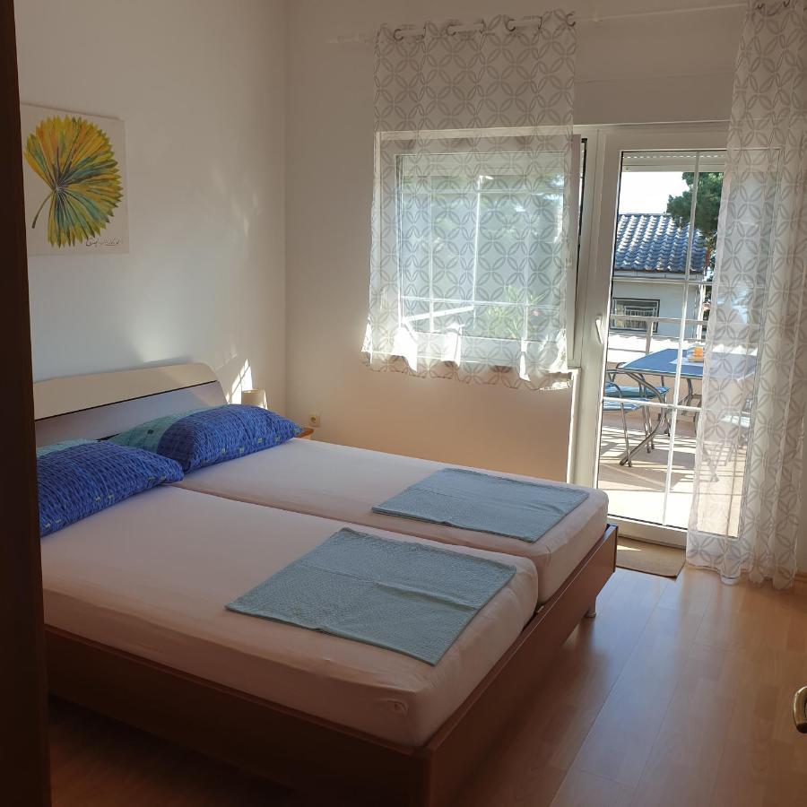 Apartment Sara ซริกเวนิซา ภายนอก รูปภาพ